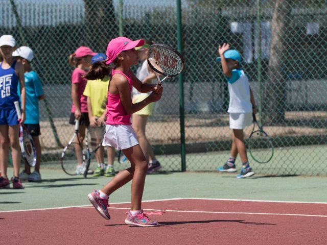 https://clubdetenisaguadulce.es/wp-content/uploads/2018/08/Club-Natacion-2016-27-640x480.jpg