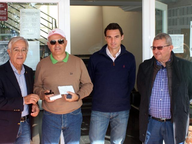 https://clubdetenisaguadulce.es/wp-content/uploads/2018/12/Simon-Carrillo-del-CT-Aguadulce2-12-18-640x480.jpg