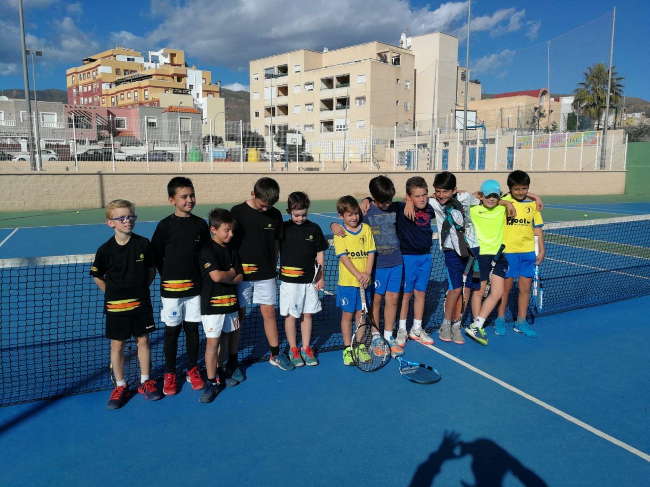 https://clubdetenisaguadulce.es/wp-content/uploads/2019/02/BEJAMINES-Y-CAMPUS-1280x960.jpg