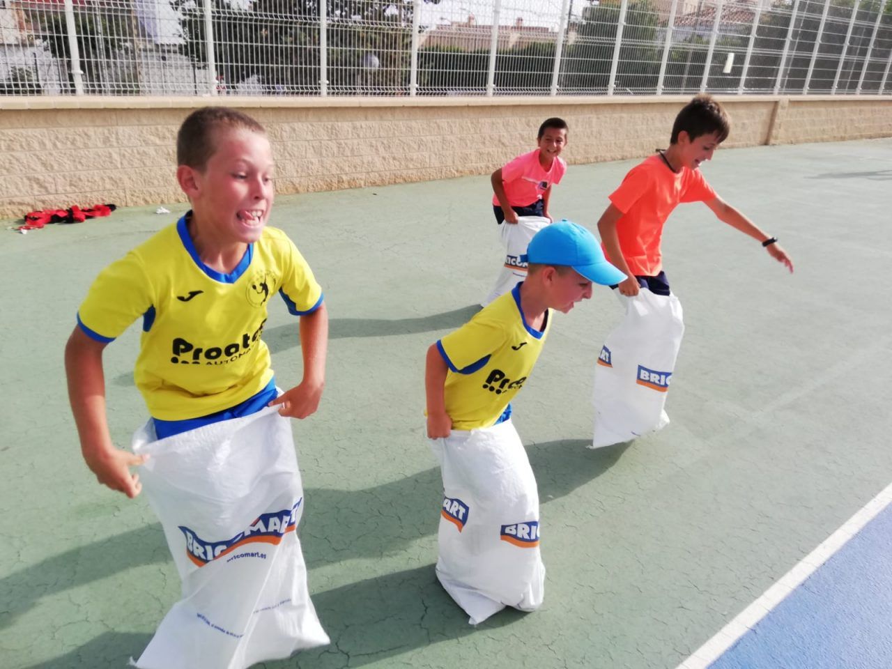https://clubdetenisaguadulce.es/wp-content/uploads/2019/08/IMG-20190627-WA0013-1280x960.jpg