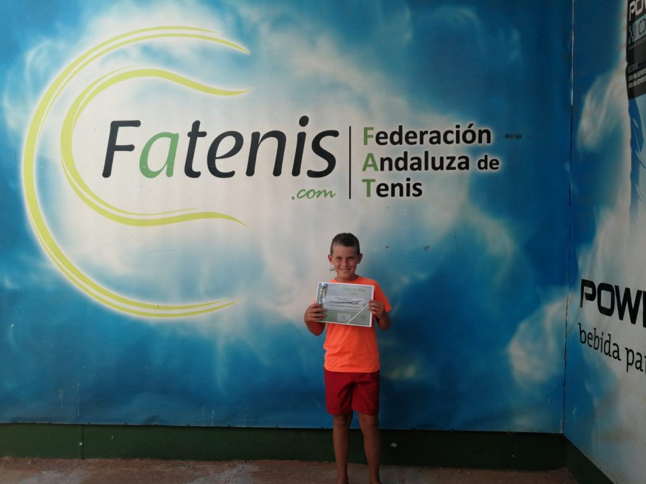 https://clubdetenisaguadulce.es/wp-content/uploads/2019/09/IMG-20190907-WA0000-1280x960.jpg